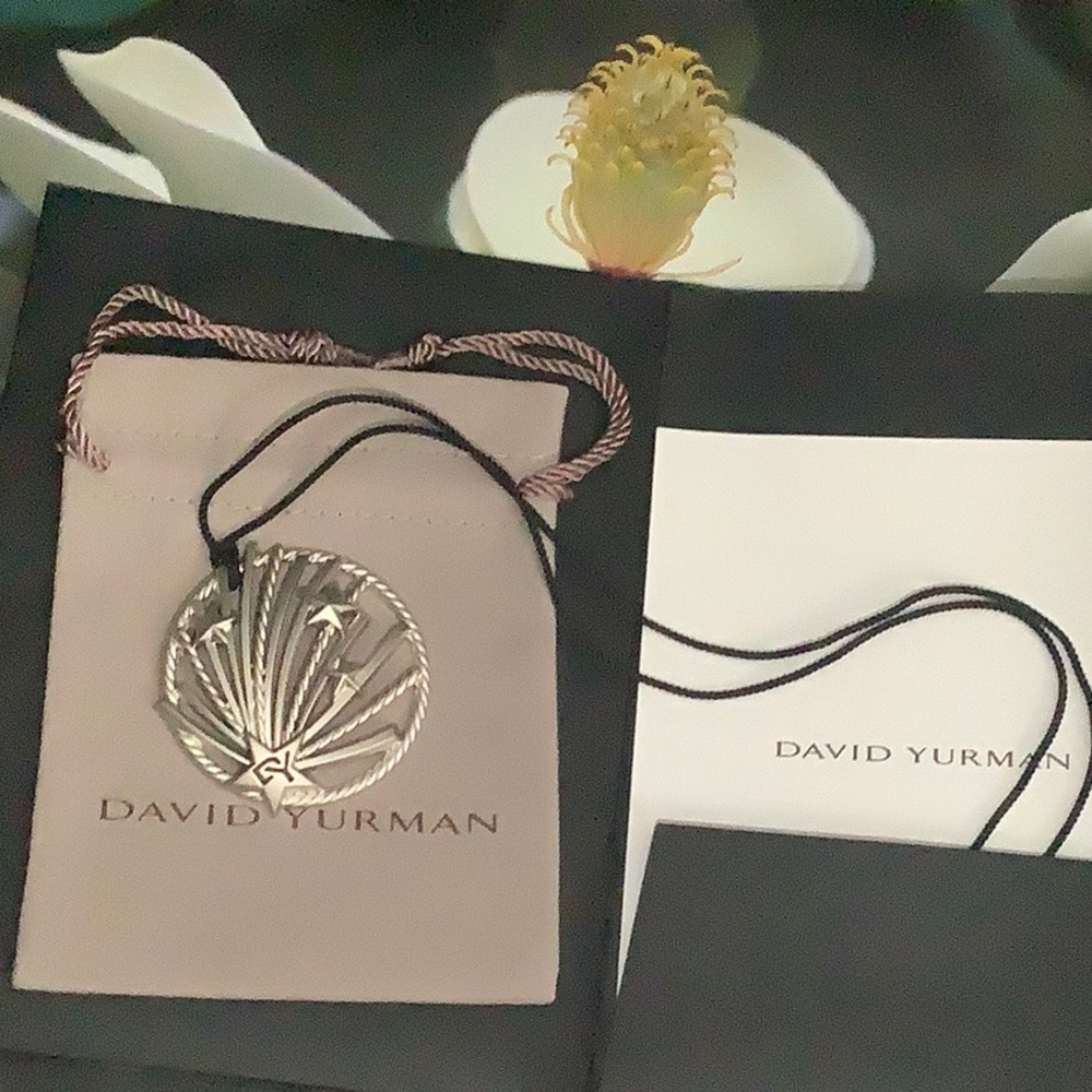 David Yurman Christmas Ornament, includes DY bag💝